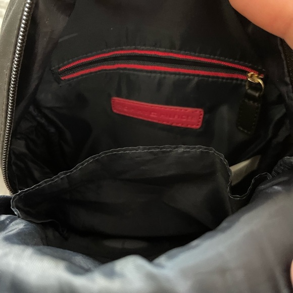 Tommy Hilfiger Mini Backpack Purse Gold Logo Black Adjustable Strap Pockets - Picture 4 of 5
